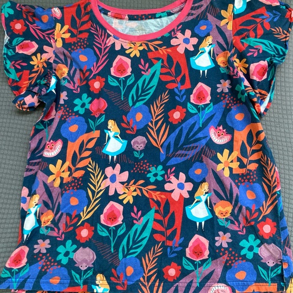Alice in Wonderland All Over print top flutter cap sleeve girls 14 - Picture 1 of 2